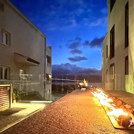 Coastal Retreat With Sea Views - Studio-04 Apartment Komarna